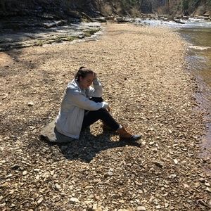 Meet your Posher, Priscilla